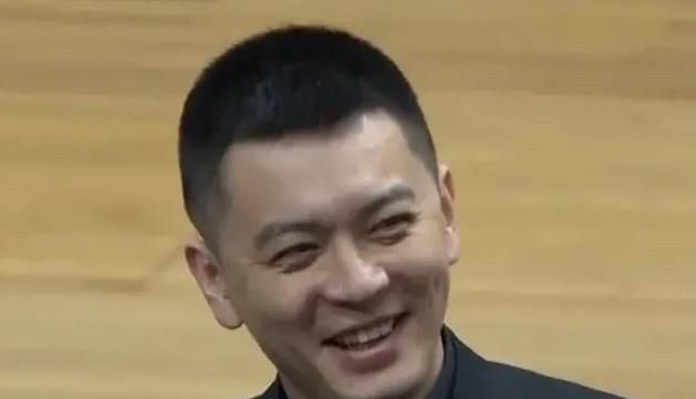 塞维利亚足球俱乐部感谢费尔南多来到俱乐部后的表现和专业精神。